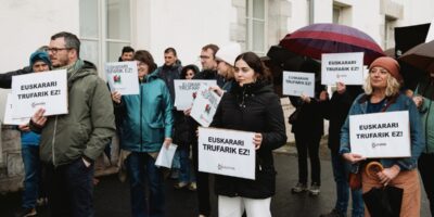 EUSKARARI TRUFARIK EZ - EUSKARAREN ERAKUNDE PUBLIKOA EEP - EUSKAL KONFEDERAZIOA