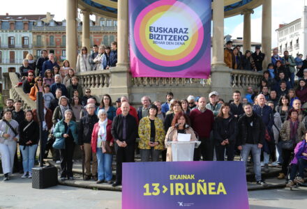 EUSKALTZALEON MARTXA Euskaraz bizitzeko behar den dena Ekainak 13 · Iruñea
