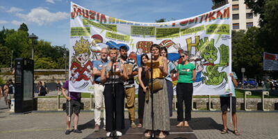 EUSKALTZALEON MARTXA · JAUZIA HIZKUNTZA POLITIKETAN